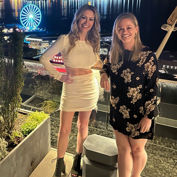 Zara ivory skirt & crop top - Picture 3 of 3